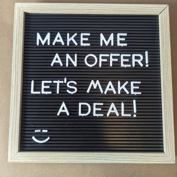 Under Armour Shorts (Size 36) - Picture 8 of 8